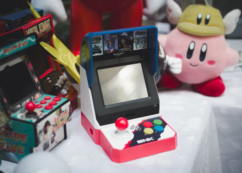One Game, One Box, Zero Regrets: The Collectors Going Back to Basics with Single-Game Devices